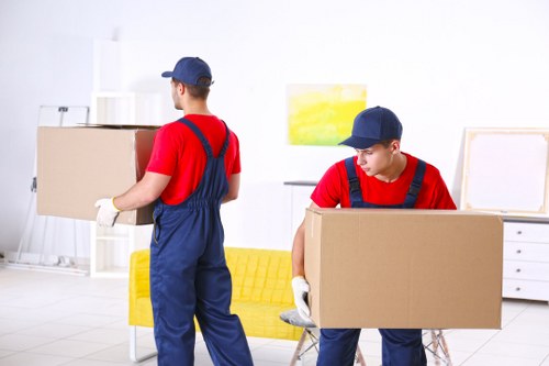 Moving truck service for homes and businesses in New Cross