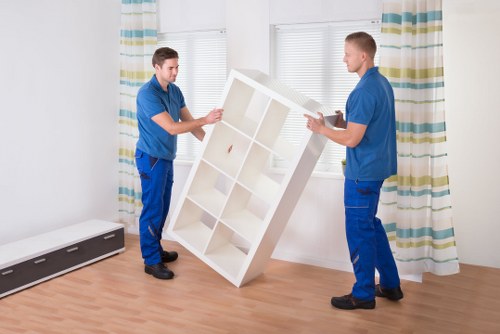 Flat and house removals service for New Cross residents